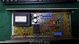 Moog D121-014-A001